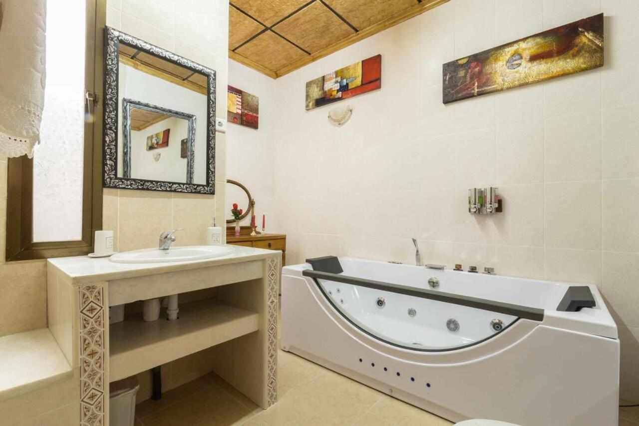 Casa Rural La Del Alba Seria Argamasilla de Alba Buitenkant foto